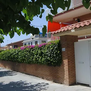 Maraka Playa Apartment Castelldefels