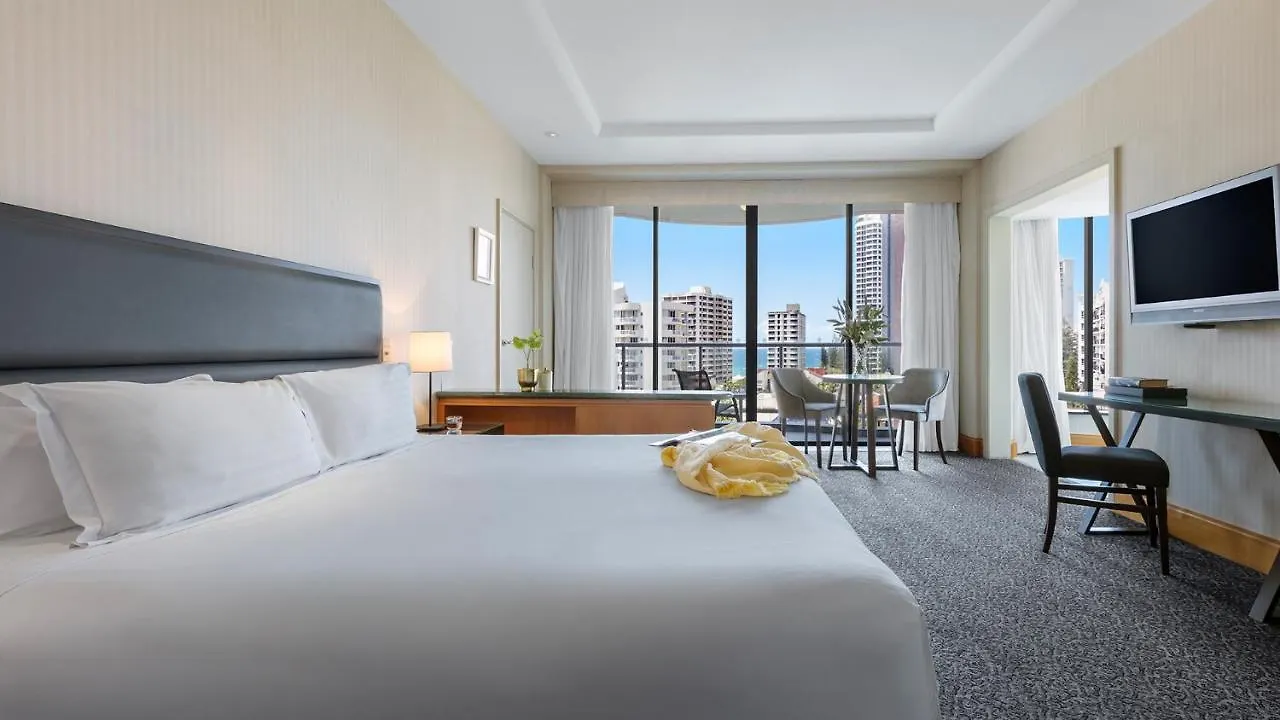 Oaks Gold Coast Hotel 4*,