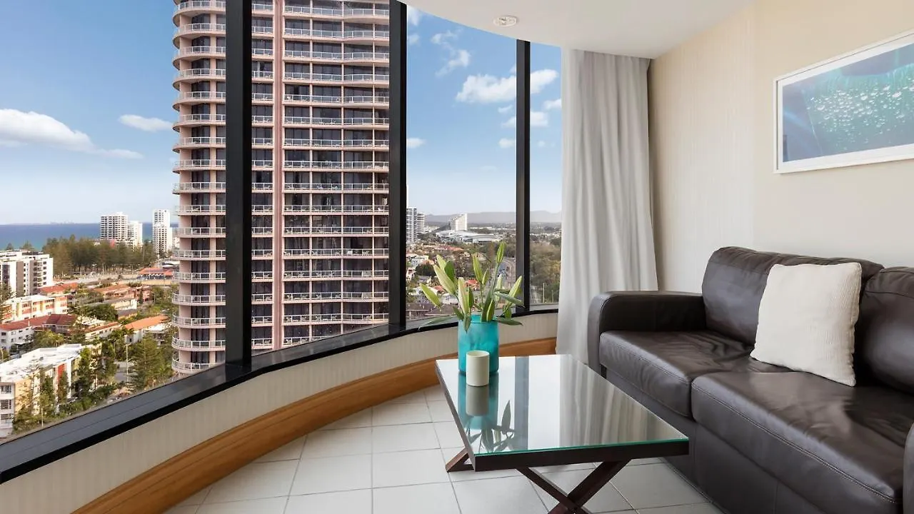 Oaks Gold Coast Hotel 4*,