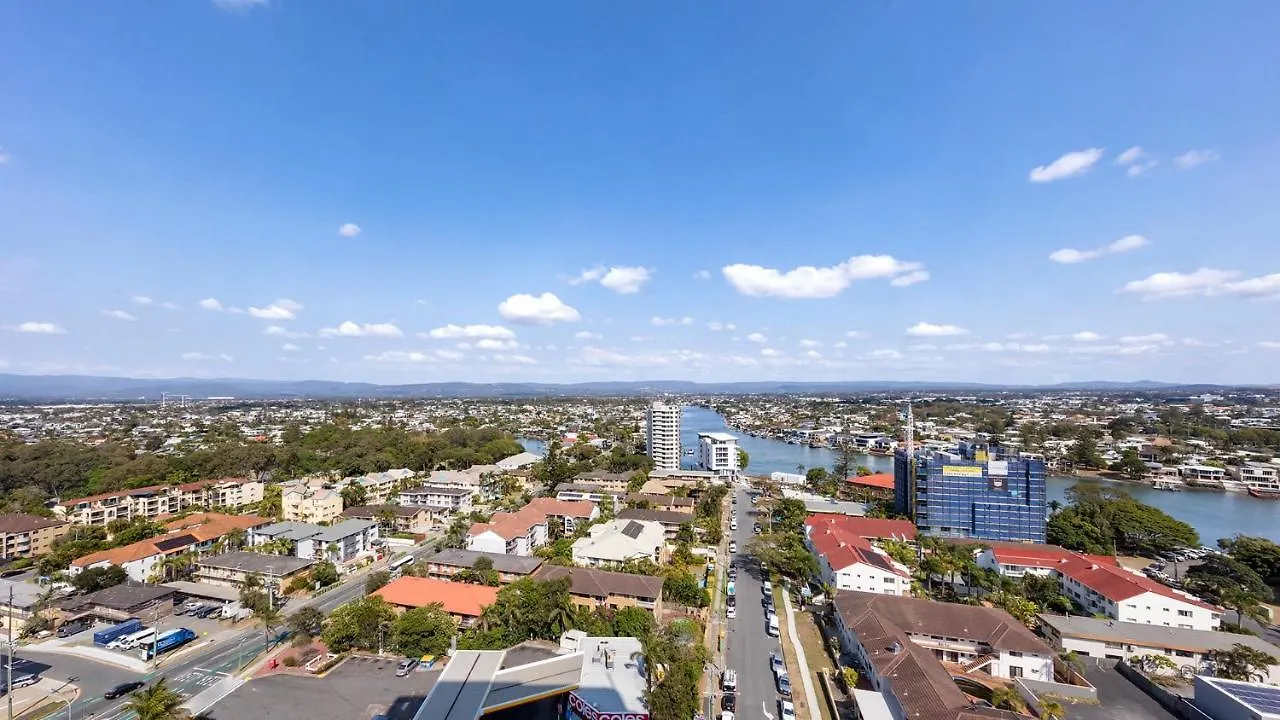 Oaks Gold Coast Hotel